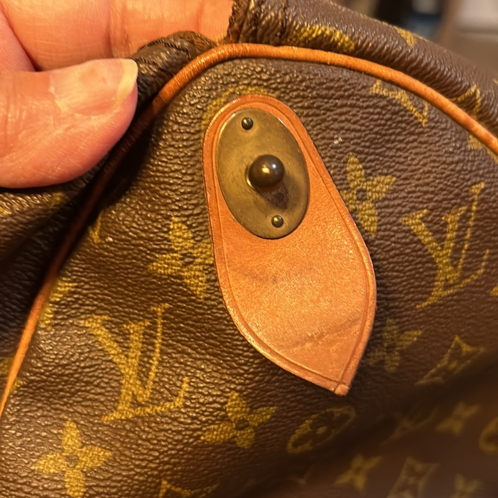 Louis Vuitton Bandouliere 45 Monogram Duffel / Carry On - Picture 6 of 16